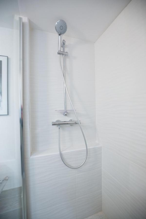 Charming Apartment In The Heart Of The 19Th パリ エクステリア 写真
